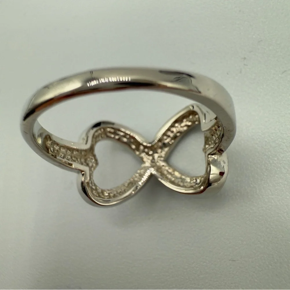 Elegant Silvertone Infinity Heart Ring